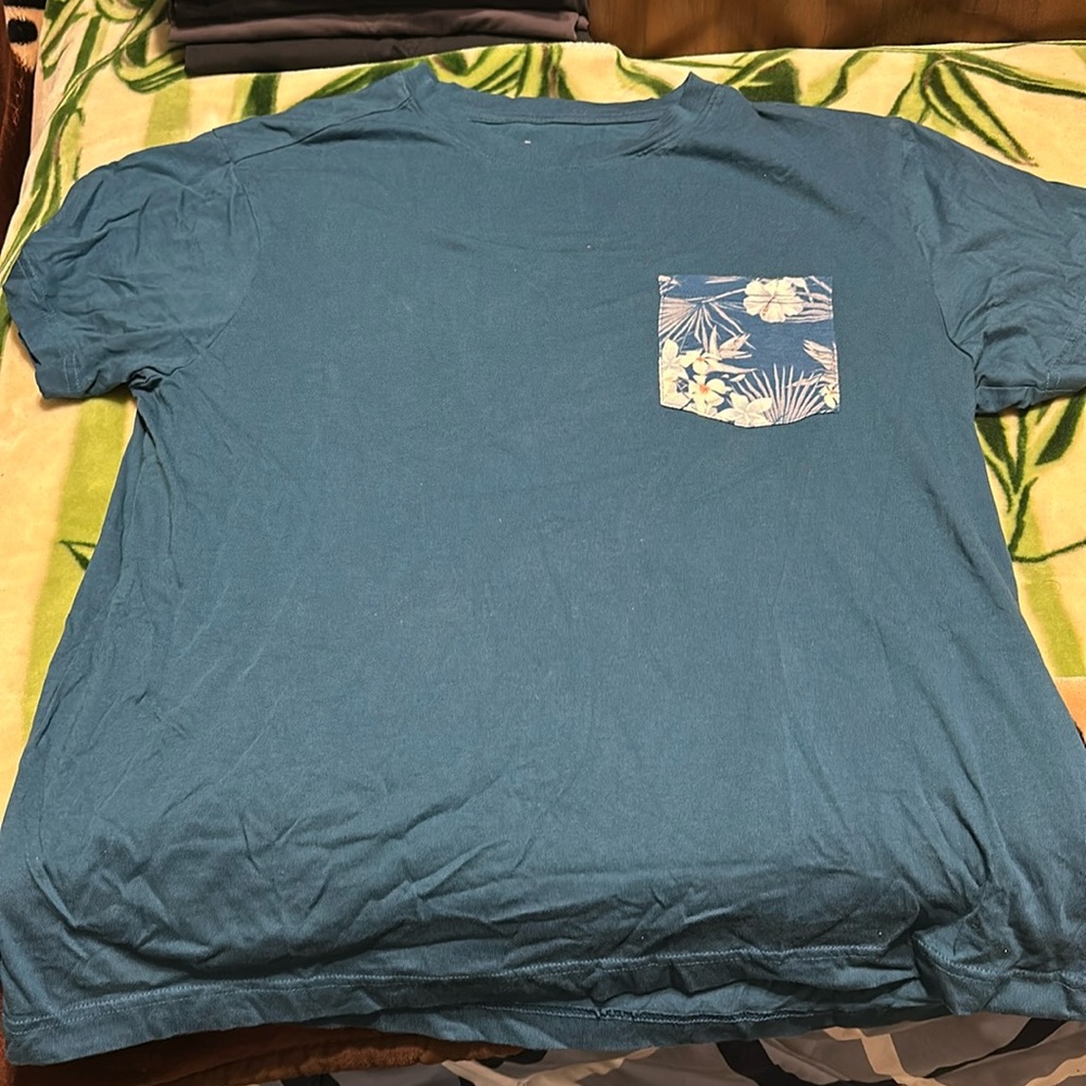 Teal t